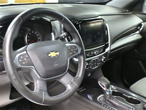 Certified 2023 Chevrolet Traverse LT image 17