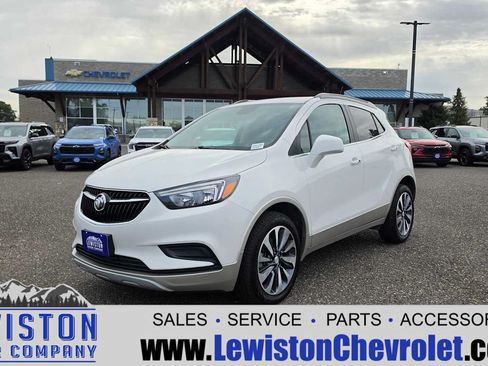 Certified 2022 Buick Encore Preferred AWD/4WD image 1