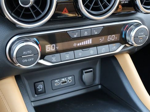 New 2025 Nissan Sentra SV w/ SV Premium Package image 13