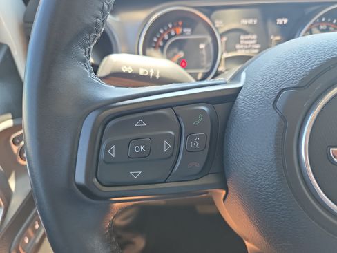 Used 2022 Jeep Wrangler Unlimited Sport AWD/4WD image 11