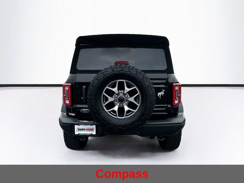 Used 2022 Ford Bronco Badlands image 10