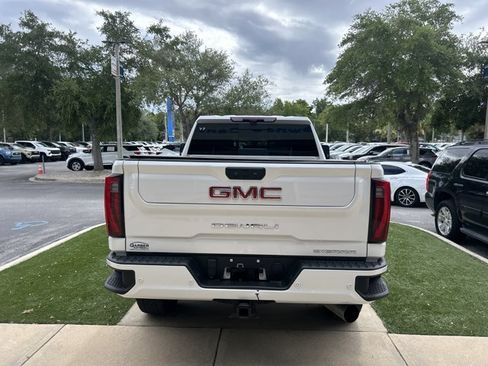 Used 2025 GMC Sierra 2500 Denali w/ Technology Package AWD/4WD image 5