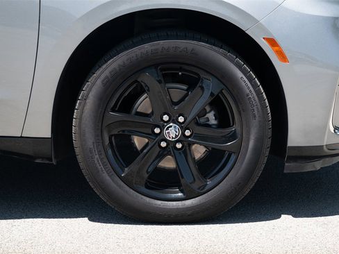 Used 2024 Buick Enclave Essence w/ Sport Touring Edition image 11