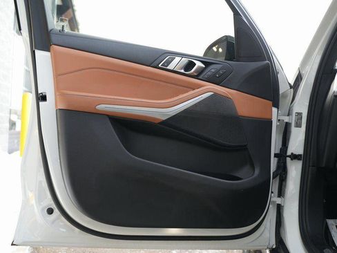 Used 2022 BMW X5 xDrive40i w/ Luxury Seating Package image 45