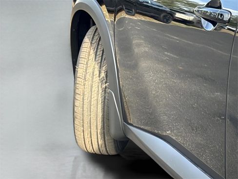 New 2025 Nissan Pathfinder SV w/ Black Appearance Package image 43