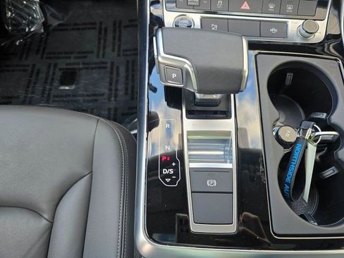 Used 2025 Audi Q7 3.0T Premium Plus image 32