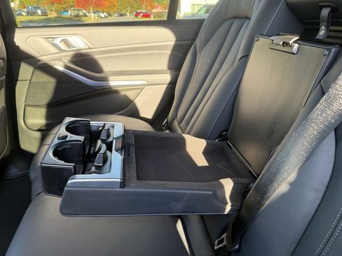 Used 2022 BMW X7 xDrive40i w/ M Sport Package image 41