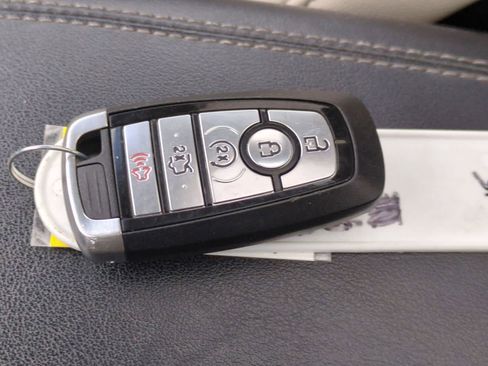 Used 2018 Ford Edge Titanium w/ Equipment Group 301A image 36