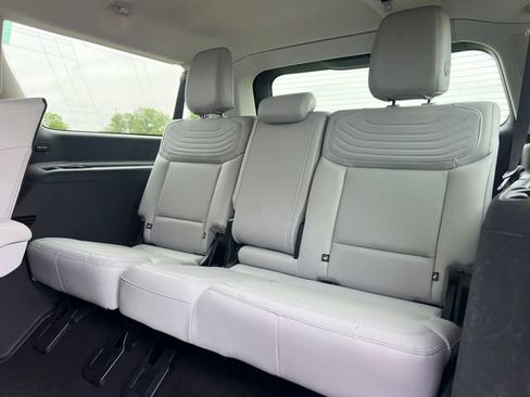 New 2026 Ford Expedition Max Platinum w/ Platinum Ultimate Package AWD/4WD image 6