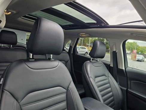 Used 2022 Ford Edge SEL w/ Convenience Package image 27