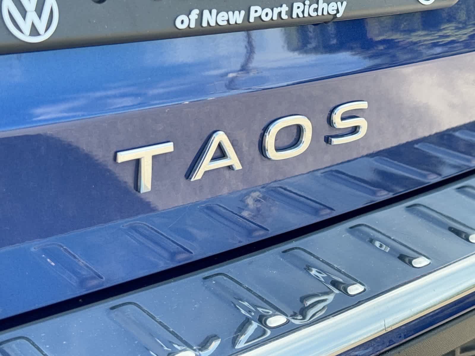 Used 2024 Volkswagen Taos SE FWD image 19