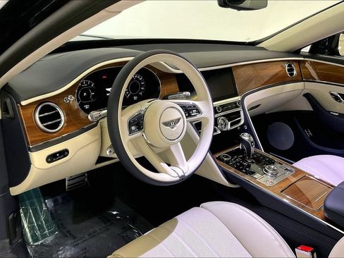 New 2026 Bentley Flying Spur Plug-In Hybrid AWD/4WD image 7