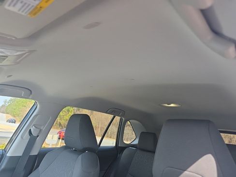 Used 2024 Toyota RAV4 XLE image 19