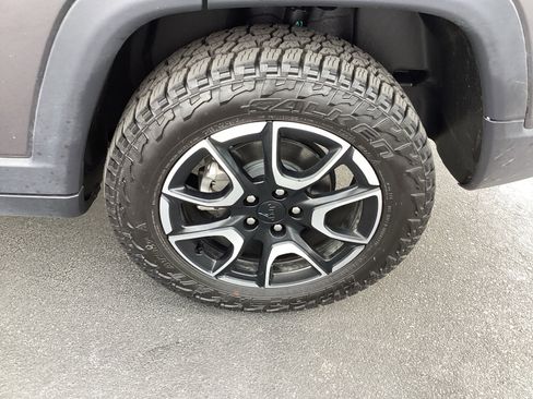 Used 2024 Jeep Compass Trailhawk image 27