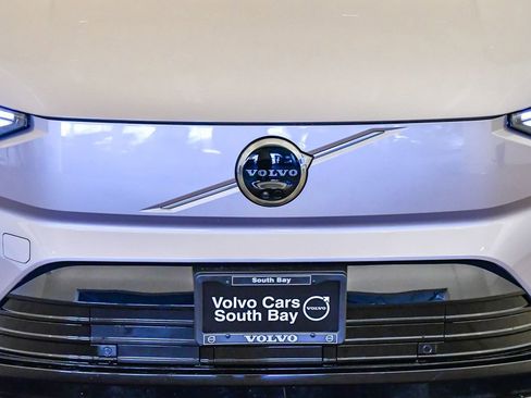 New 2026 Volvo EX90 Plus image 9