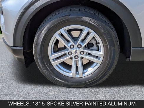 Used 2023 Ford Explorer XLT image 11