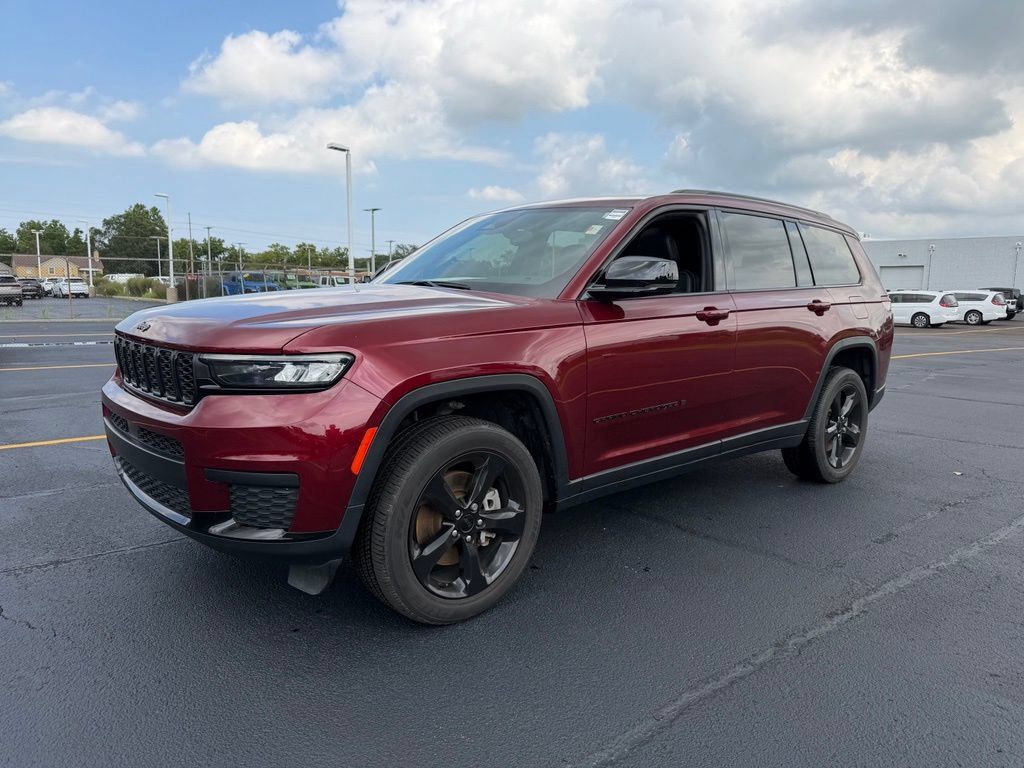 Used 2023 Jeep Grand Cherokee L Laredo AWD/4WD image 3