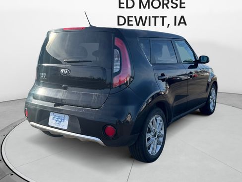 Used 2018 Kia Soul + image 5