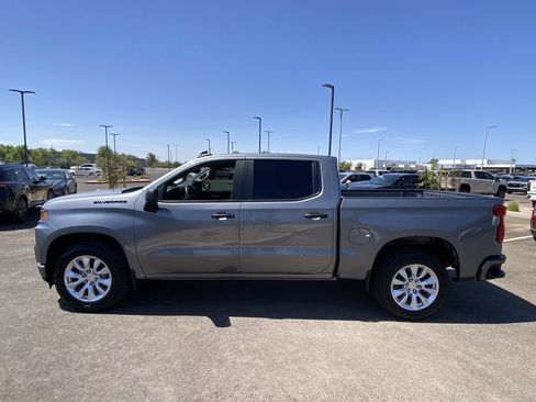 Used 2022 Chevrolet Silverado 1500 Custom w/ LPO, Dark Essentials Package RWD image 4