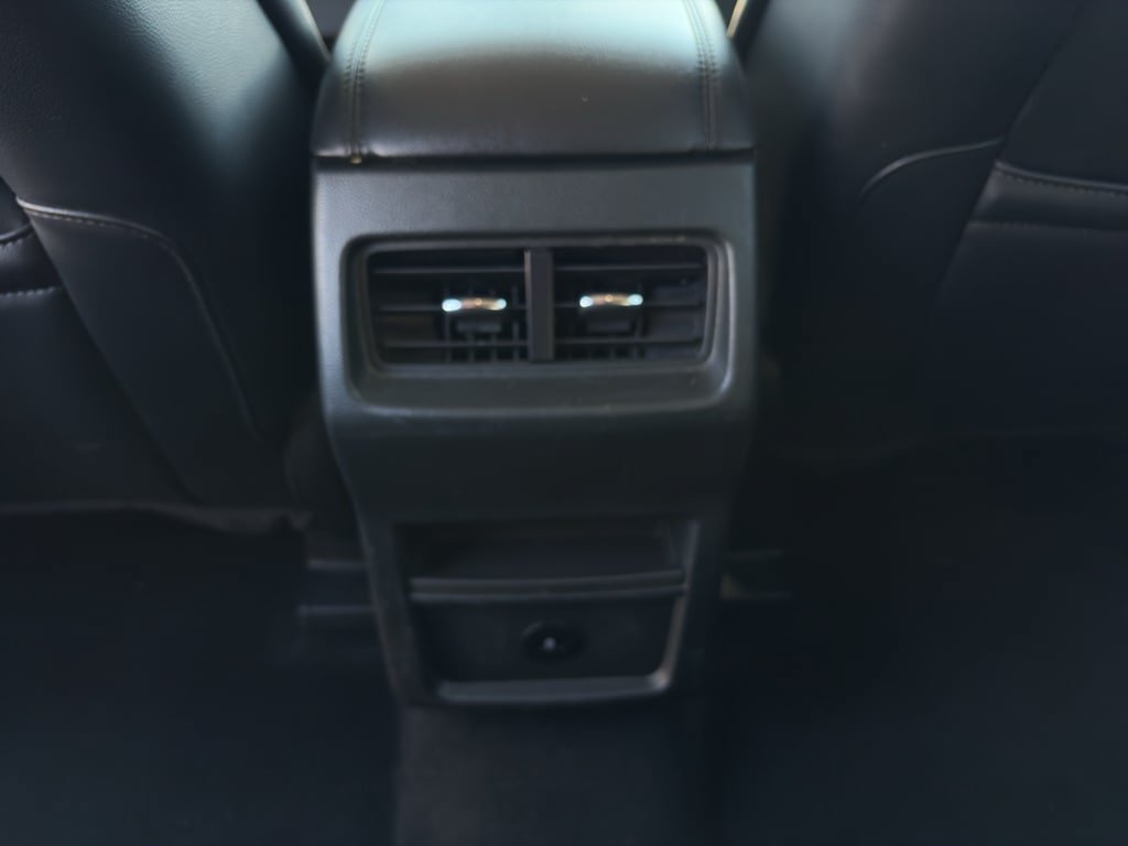 Used 2024 Ford Edge SEL AWD/4WD image 15