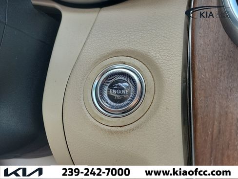 Used 2021 Mercedes-Benz C 300 4MATIC Sedan image 30
