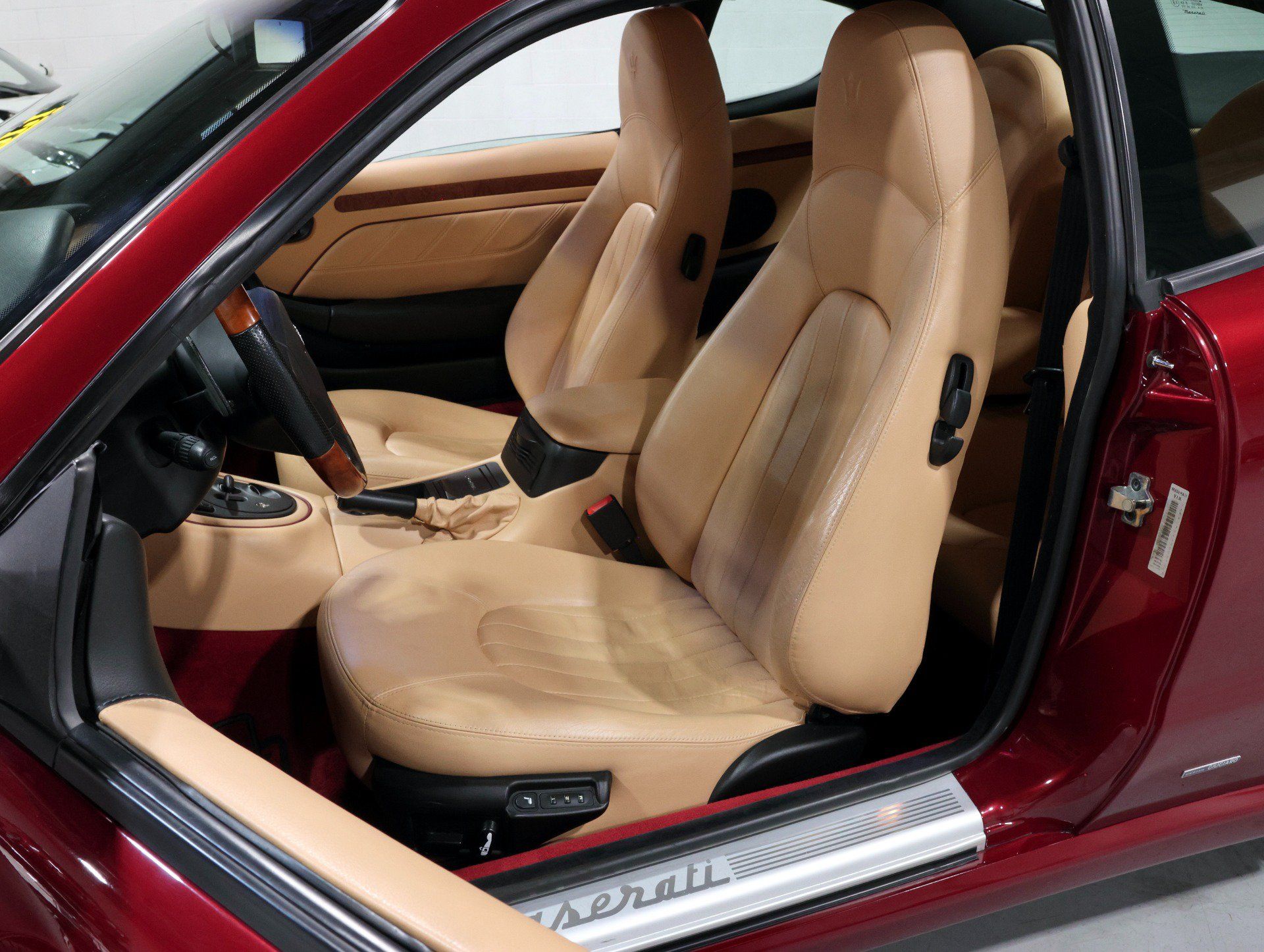 Used 2003 Maserati Coupe RWD image 5