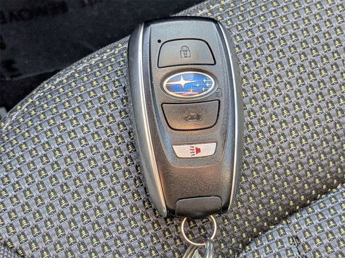 Used 2024 Subaru Crosstrek 2.0i Premium image 33