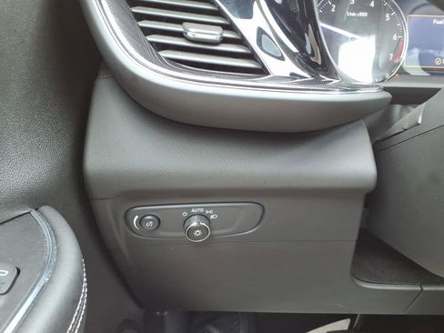 Certified 2023 Buick Envision Essence image 13