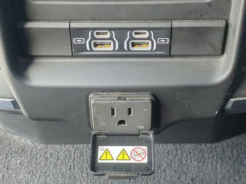 Certified 2025 RAM 1500 Big Horn image 12