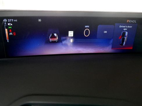 Used 2024 Lincoln Nautilus Reserve image 21