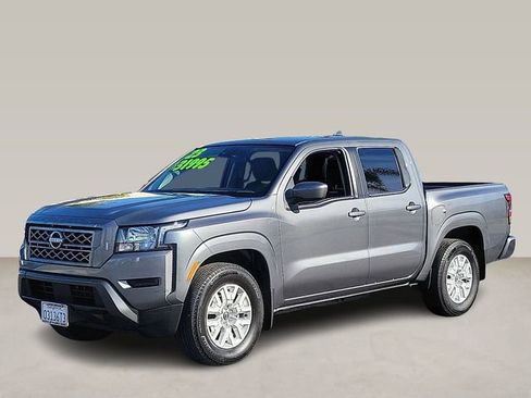 Used 2023 Nissan Frontier SV w/ Tow Package image 4