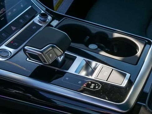 New 2026 Audi Q7 2.0T Premium image 18