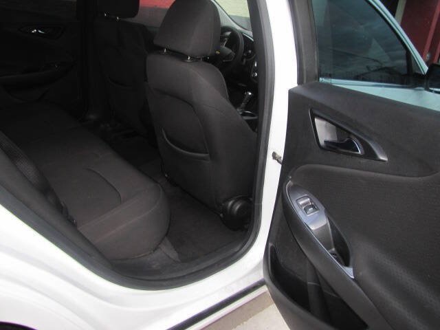 Used 2018 Chevrolet Malibu LS FWD image 15