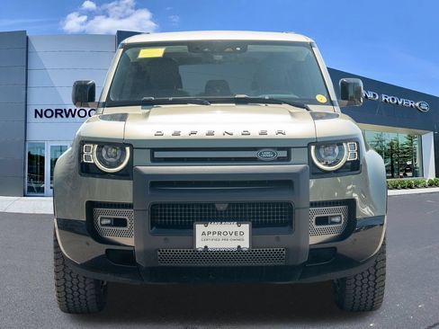 Used 2024 Land Rover Defender 110 X-Dynamic SE AWD/4WD image 2