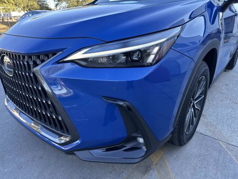 Certified 2025 Lexus NX 250 FWD w/ Premium Package image 9