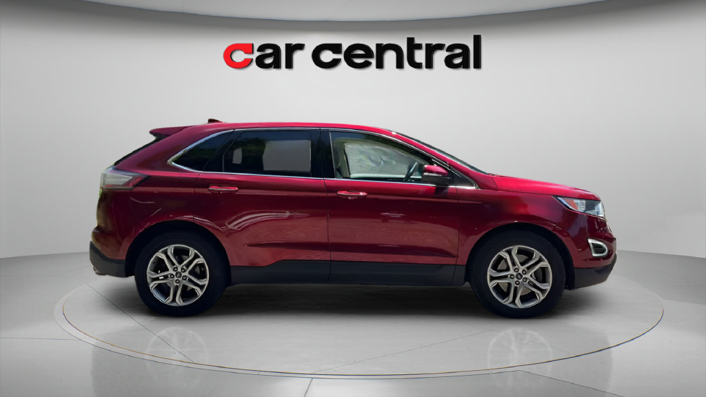 Used 2018 Ford Edge Titanium w/ Equipment Group 301A AWD/4WD image 6