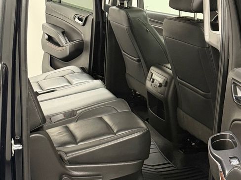 Used 2019 GMC Yukon XL SLT w/ Premium Edition image 11