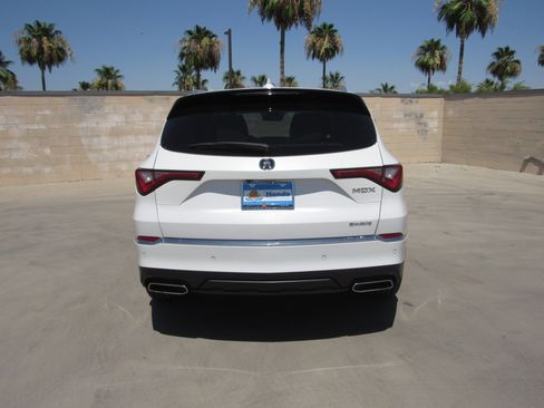 Used 2022 Acura MDX SH-AWD w/ Advance Package image 7
