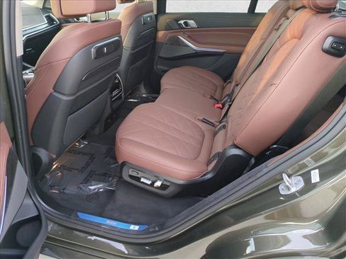Certified 2026 BMW X7 xDrive40i w/ Premium Package AWD/4WD image 22