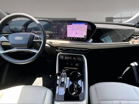 Used 2025 Audi Q5 Premium w/ Convenience Package AWD/4WD image 7
