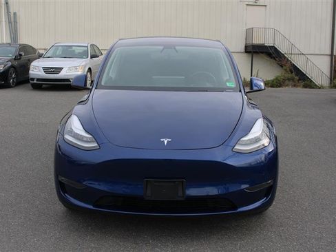 Used 2020 Tesla Model Y Long Range image 3