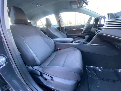 Used 2025 Toyota Camry LE image 36