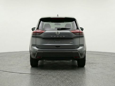 Used 2025 Nissan Rogue SV image 7