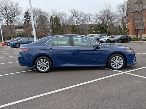 Used 2024 Toyota Camry LE image 4