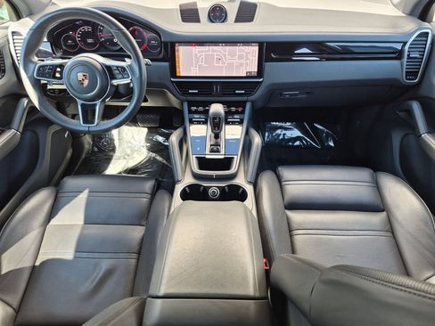Used 2019 Porsche Cayenne AWD/4WD image 13