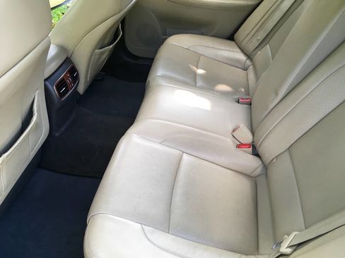 Used 2013 Hyundai Genesis 3.8 image 11