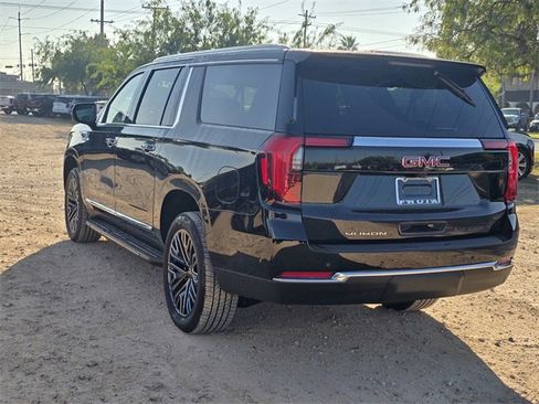 New 2026 GMC Yukon XL Elevation image 8