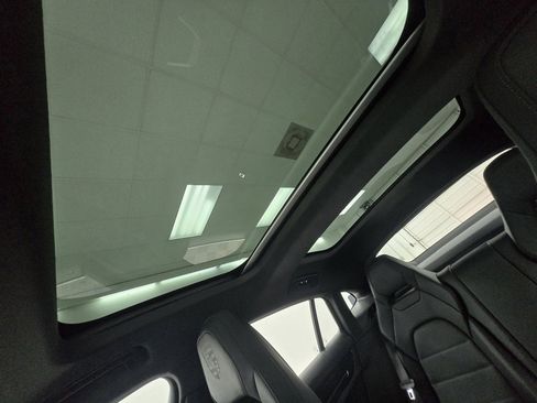 New 2026 Porsche Panamera image 23