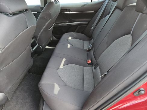 Used 2021 Toyota Camry LE FWD image 30