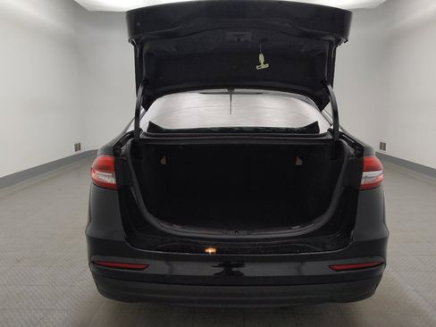 Used 2019 Ford Fusion S FWD image 29